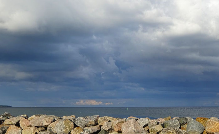 Symptomatisch für die 2 Wochen Urlaub: Dicke Wolken, viel Wind und gelegentlicher Sonnenschein