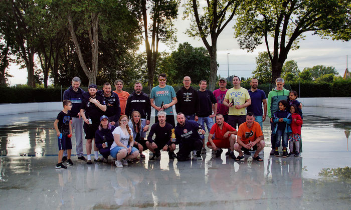 Nach dem Turnier in Rüsselsheim stellte sich das Sundowners-Team zum Erinnergsfoto auf. Foto: Sundowners