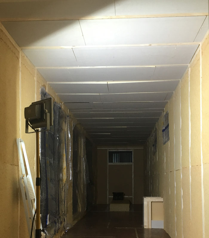 Holztänderwerk Decke und Seiten