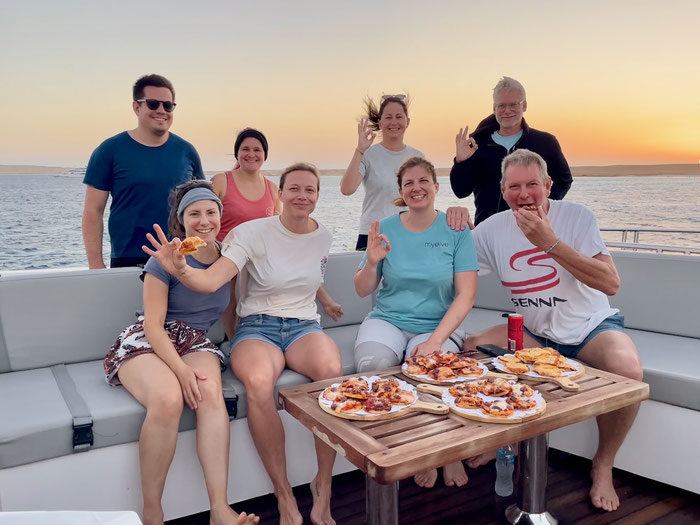 Tauchsafari Ägypten, mit mydive Freunde treffen und gemeinsam abtauchen. Spass ist garantiert.