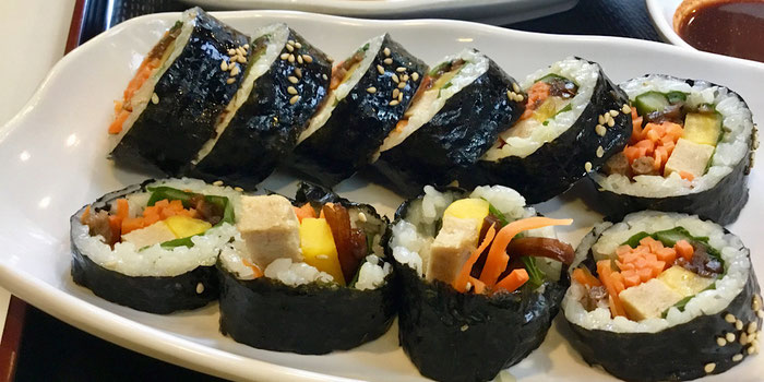 Vegan korean gimbap