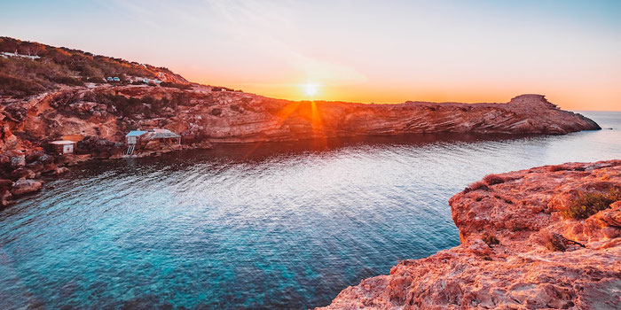 3 Quiet Beaches in Ibiza for Rest and Relaxation