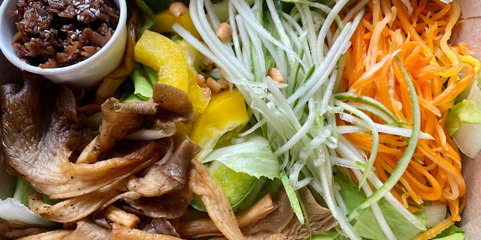 Fried mushroom salad