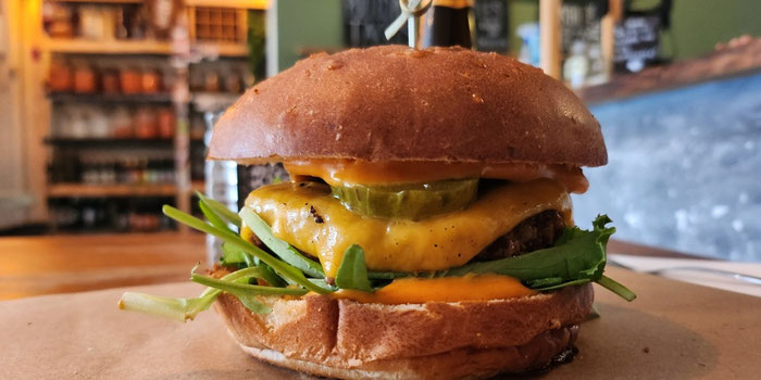 Cheezy burger at soil Amsterdam 