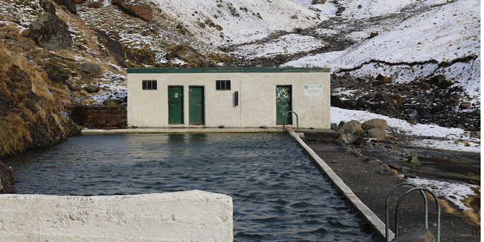 Iceland hot springs 