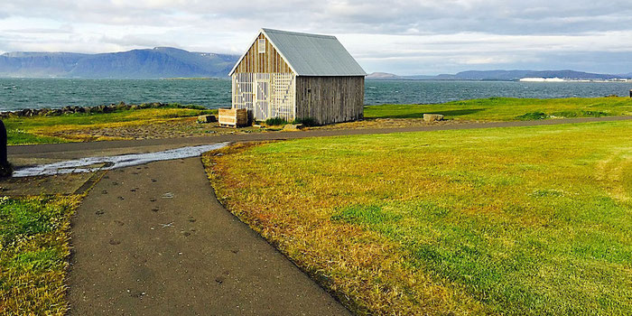 oceanside landscape reykjavik iceland