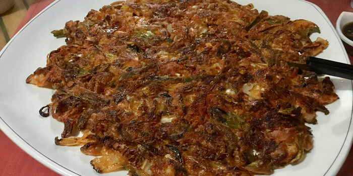 Korean kimchi pancake 