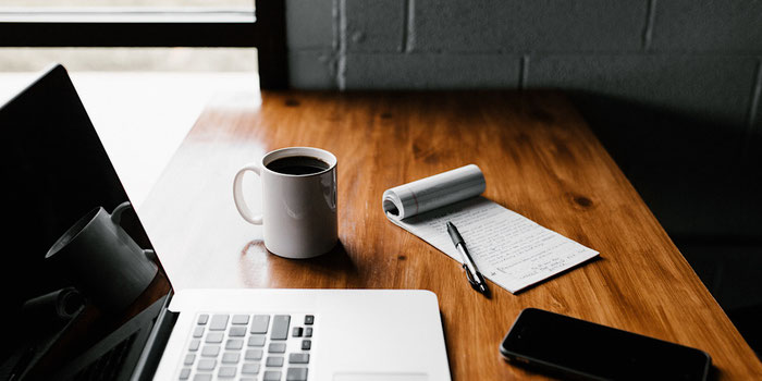 how to start a travel blog by burger abroad
