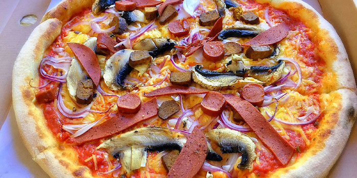 pizzaface ozzy vegan pizza