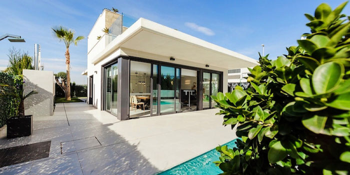 amenities house sitting