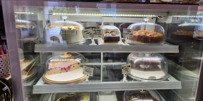 Cakes at Plant Cafe Seoul