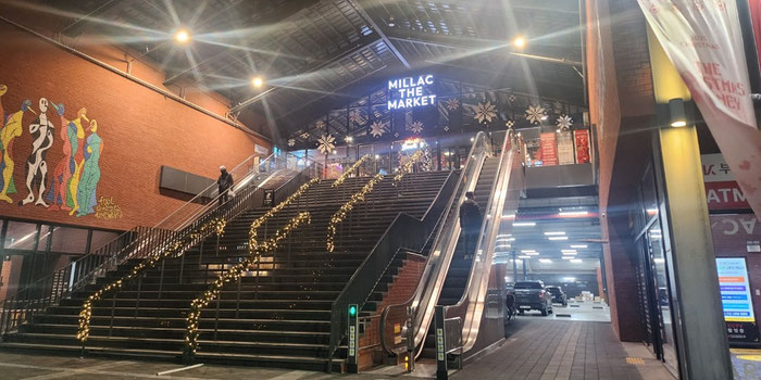 Millac the market entrance 