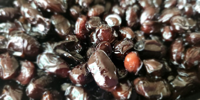 braised black soybeans