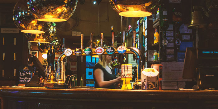 Pub bartender