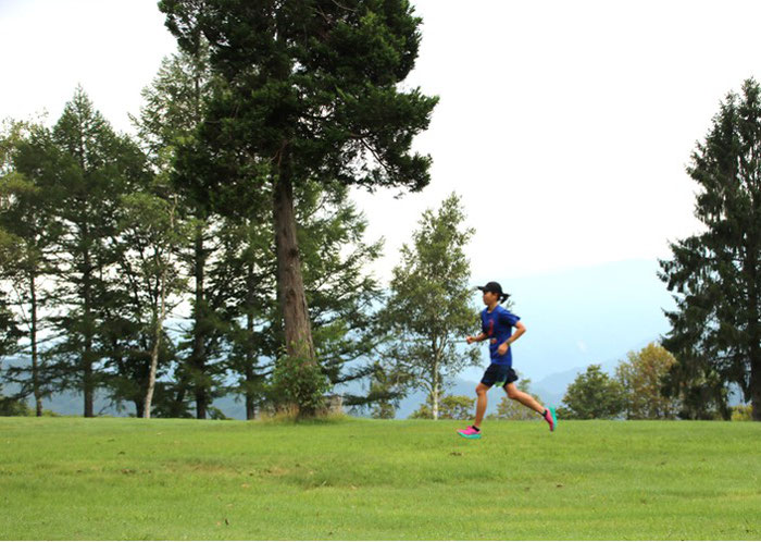 飛騨高山鈴蘭高原御嶽高原高地トレーニング芝生ランニング