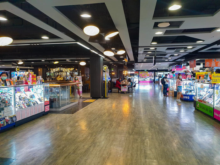 MBK Shopping Center in Bangkok
