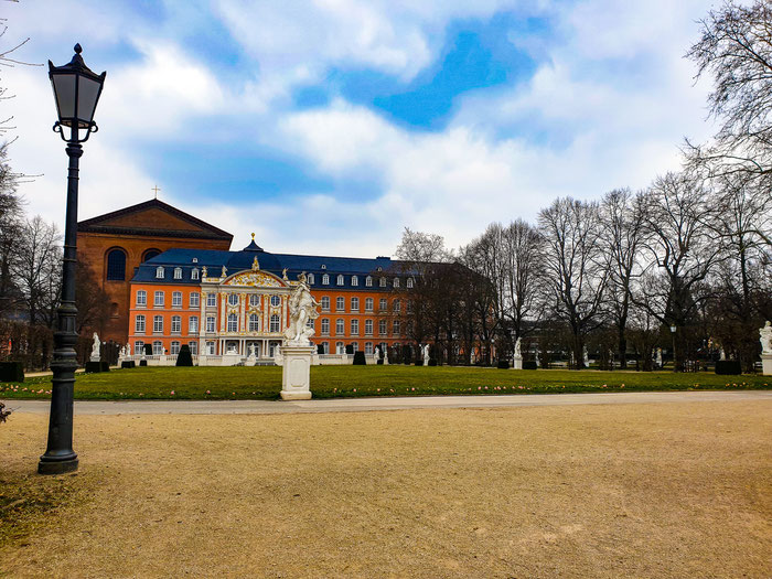 Kurfürstliches Palais