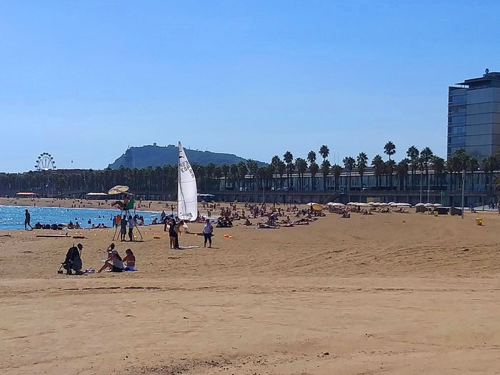 Лучшие городские пляжи в Барселоне
