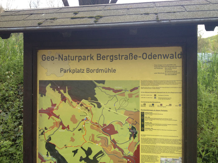 Im Gronauer Tal liegt am Ortsausgang von Zell der Parkplatz Bordmühle.