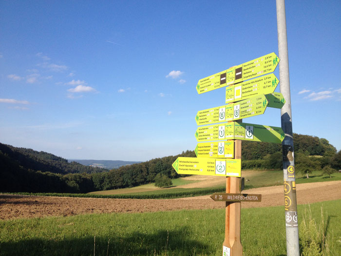 Wander- und Radtouren führen rund ums Gasthaus "Zur Freiheit" in Laudenau.