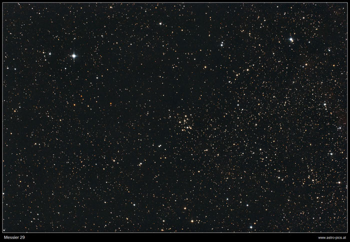 M29, Offener Sternhaufen im Schwan