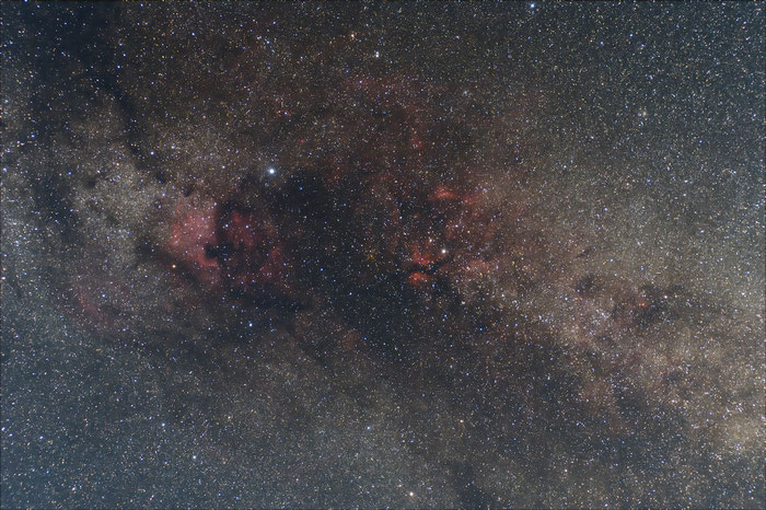 Sommermilchstraße, Cygnus-Widefield, Nordamerika-Nebel, Sternbild Schwan, Deneb