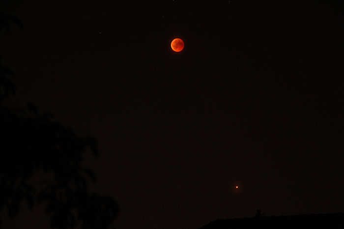 Mondfinsternis 2018 - Blutmond und Mars