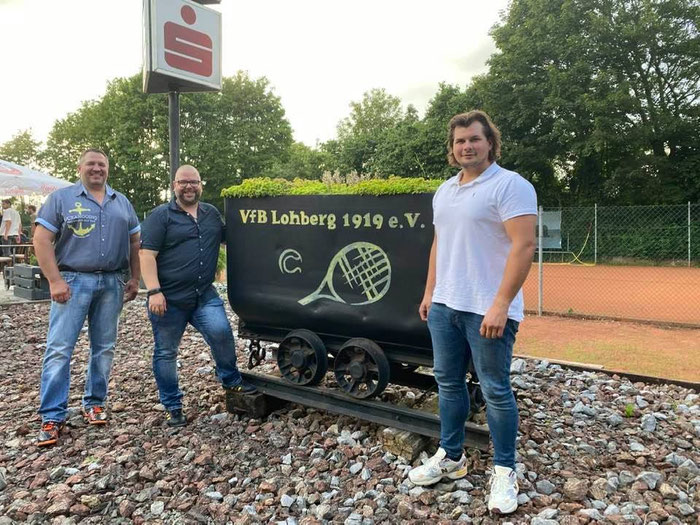 Der neue Hauptvorstand: Torsten Lipienski (stellv. Vorstandsvorsitzender), Nils Heinze (Vorstandsvorsitzender) und Leonard Smolnikar (Schatzmeister).