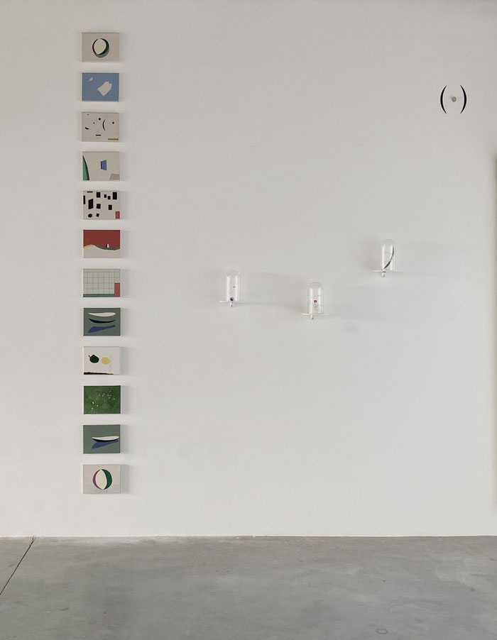 FREE ENTERPRISES, Meubart-l, 2024, Focus & context (schilderijen 2023-2024), Lonely at the top, 1994