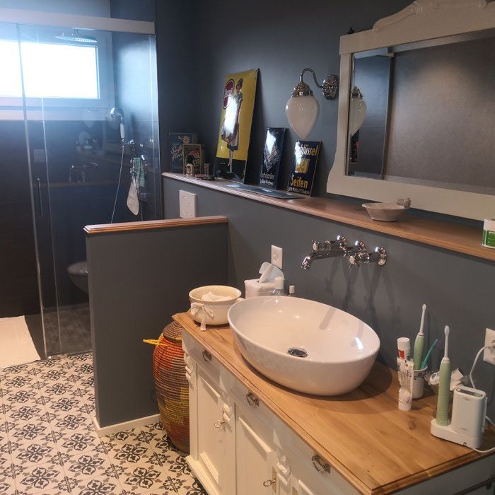 Badezimmeridee: Moderner Landhausstil