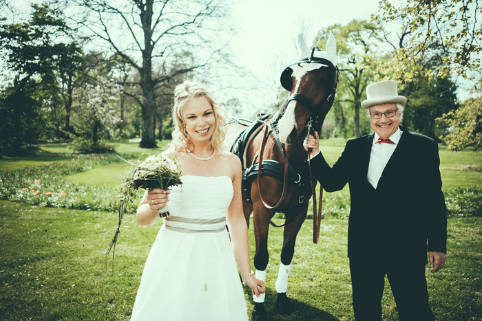 Kutscher mit Pferd, Hochzeit