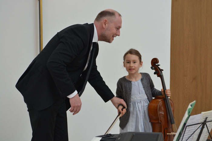 Folko Jungnitsch mit Eva Immertreu (Celloklasse Michael Weiß)