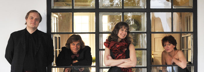 Menuhin Festival Piano Quartet: Friedemann Rieger, Nora Chastain, Silvia Simionescu, Troels Svane
