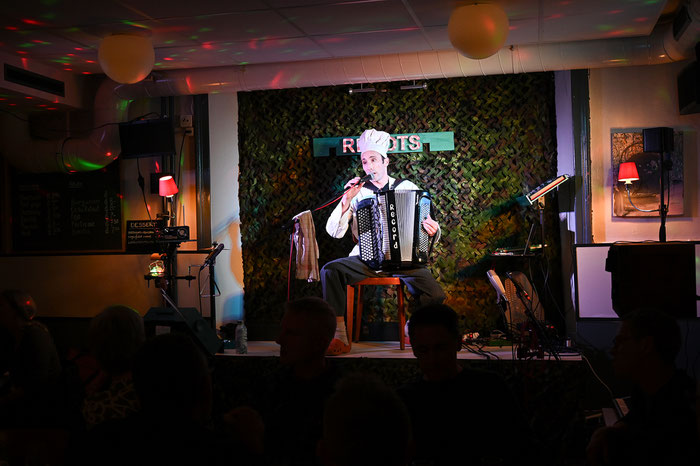 Aus der Küche ins "Cabaret Saucissons" der Rebots im Neustädtli Luzern / 8. + 9.11.24