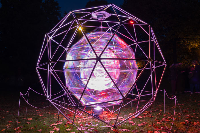 Foto: Bianca Ratzow, Planten un Lumen 2025, Speiegelkosmos
