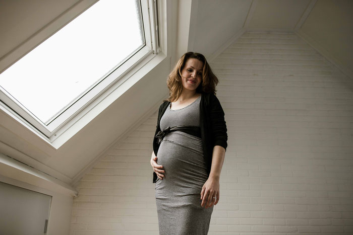 fotograaf deventer zwangerschap shoot deventer zwangerschapsshoot hellendoorn zwangerschaps shoot holten zwangerschapshoot