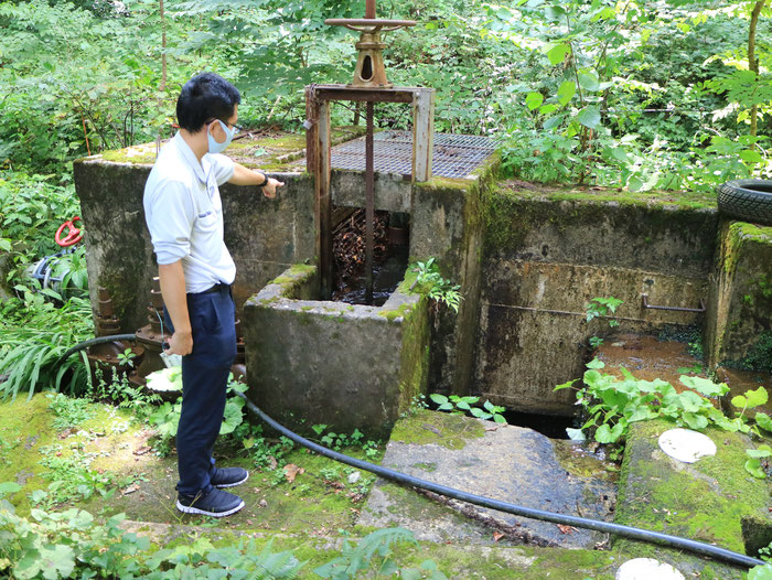 宇奈月谷小水力発電所の取水口、昭和に作られた防火用水