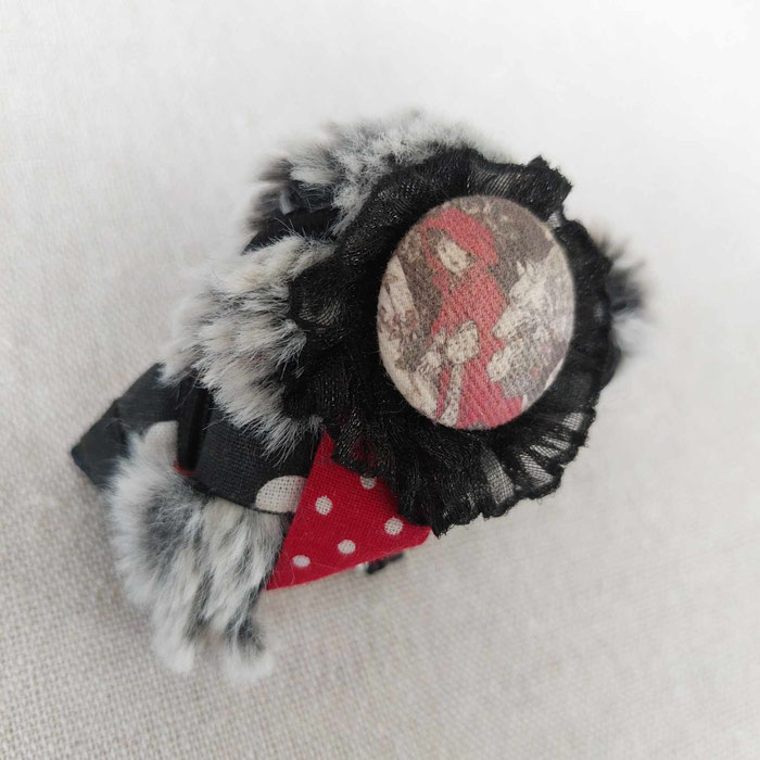 Bracelet chaperon rouge loup tissu rétro fait main l' Arche de Jessica