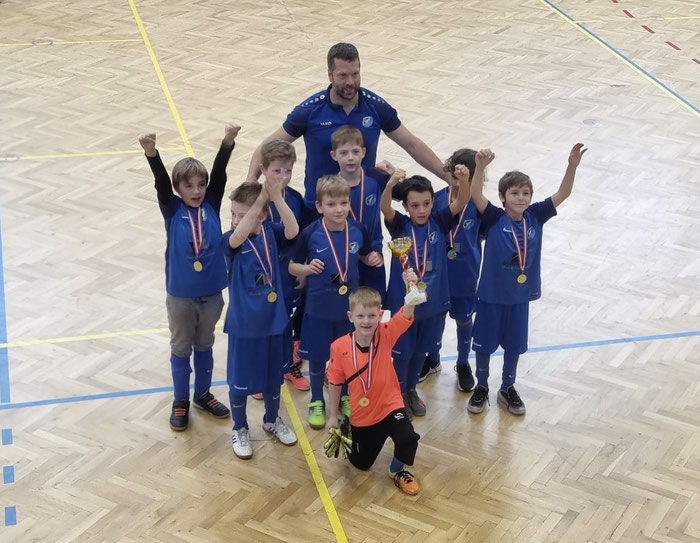 U9 Turnier Krumbach - 4. Platz des SV Bad Erlach, nach verlorenem Elfmeterschießen gegen Kirchberg