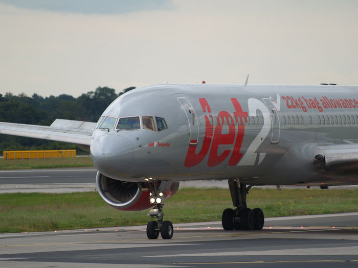 G-LSAA B757-236 24122/187 Jet2 @ Manchester Airport 20.07.2012  © Piti Spotter Club Verona