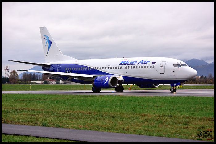 YR-BAF B737-322 24453/1730 Blue Air @ Bergamo Airport 07.12.2014 © Piti Spotter Club Verona