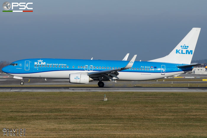 PH-BGB B737-8K2 37594/2594 KLM Royal Dutch Airlines  @ Munich Airport - 13.12.2015  © Piti Spotter Club Verona