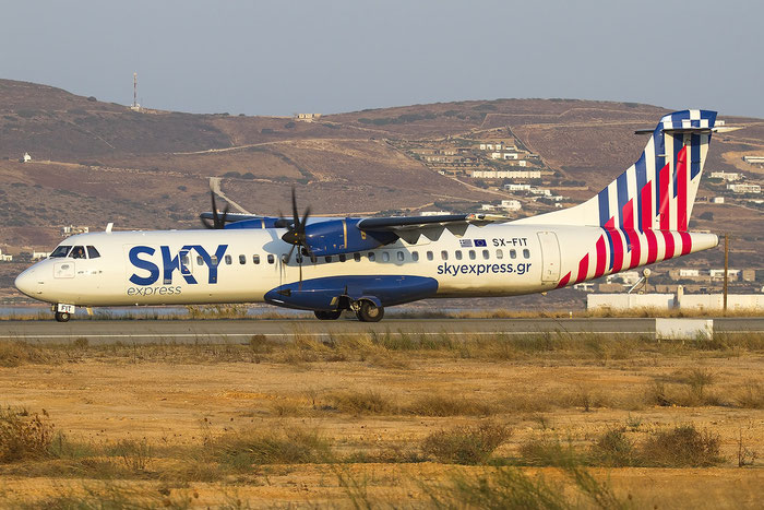SX-FIT  ATR72-600  1642  Sky Express  @ Paros © 2022 Piti Spotter Club Verona