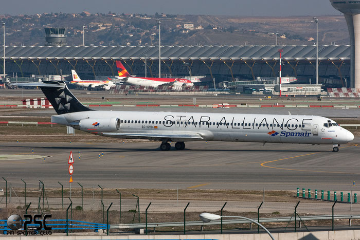 EC-GVO MD-83 49642/1421 Spanair @ Madrid Airport 01.2012 © Piti Spotter Club Verona