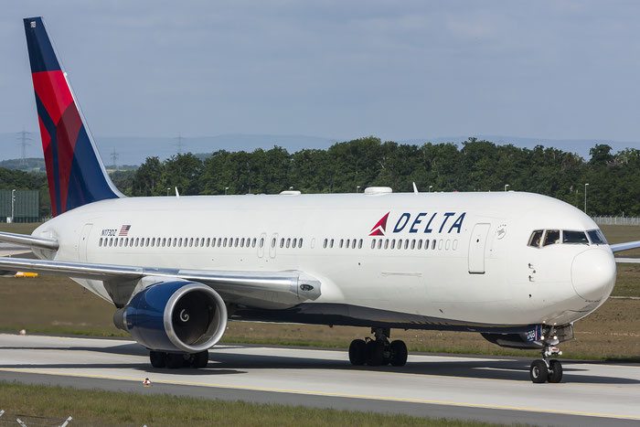 N173DZ B767-332ER 29692/723 Delta Air Lines @ Frankfurt Airport 08.05.2015 © Piti Spotter Club Verona