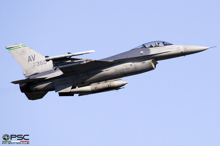 87-0350  AV  F-16CM-40-CF  1C-1  555th FS © Piti Spotter Club Verona 