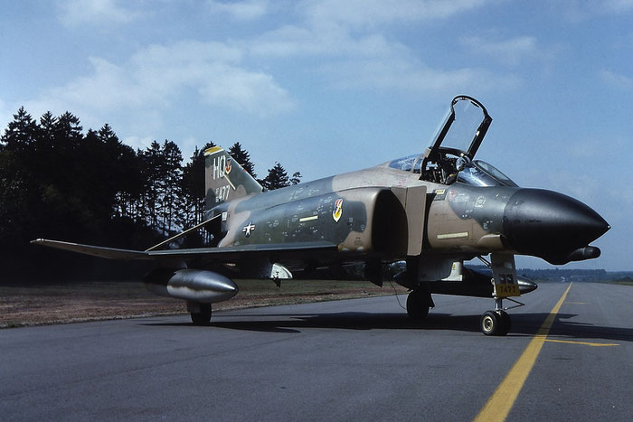 66-7477   F-4D  1985 © Piti Spotter Club Verona 