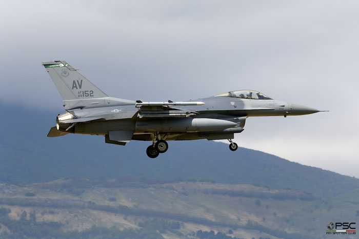 89-2152  AV  F-16CM-40-CF  1C-305  555th FS © Piti Spotter Club Verona 