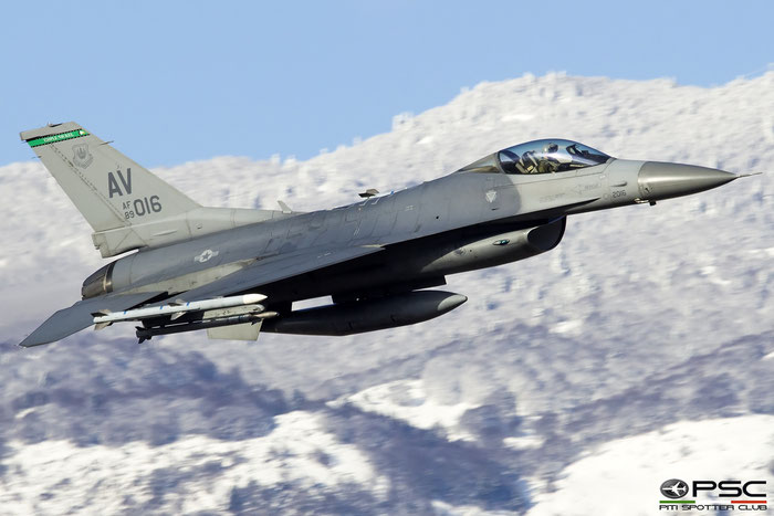 89-2016  AV  F-16CM-40-CF  1C-169  555th FS © Piti Spotter Club Verona 