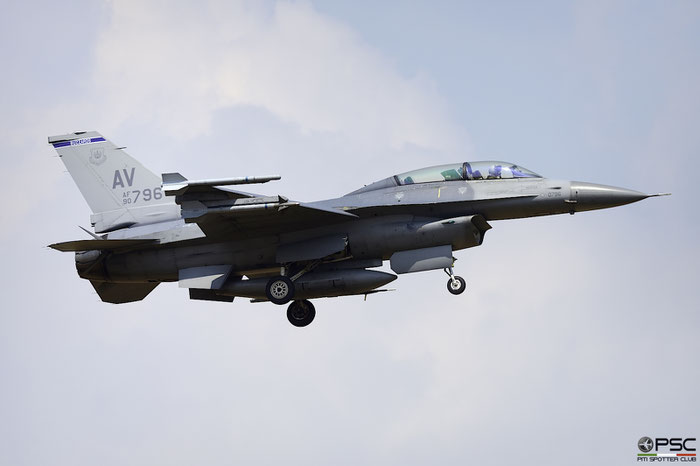 90-0796  AV  F-16DM-40-CF  1D-74  510th FS © Piti Spotter Club Verona 